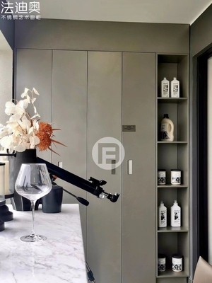 Cabinet de rangement de balcon en acier inoxydable en gris du Rhin