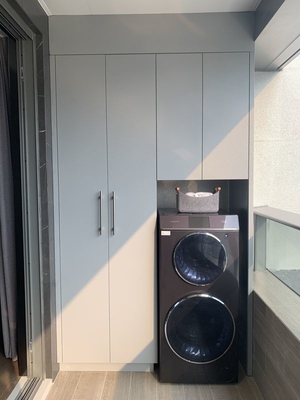 Armoire de rangement pour les vêtements à haute durabilité